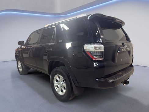 Used 2018 Toyota 4Runner SR5 Premium AWD/4WD image 4