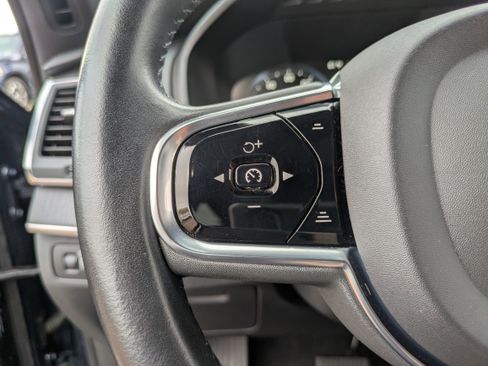 Used 2020 Volvo XC90 T6 Momentum image 30