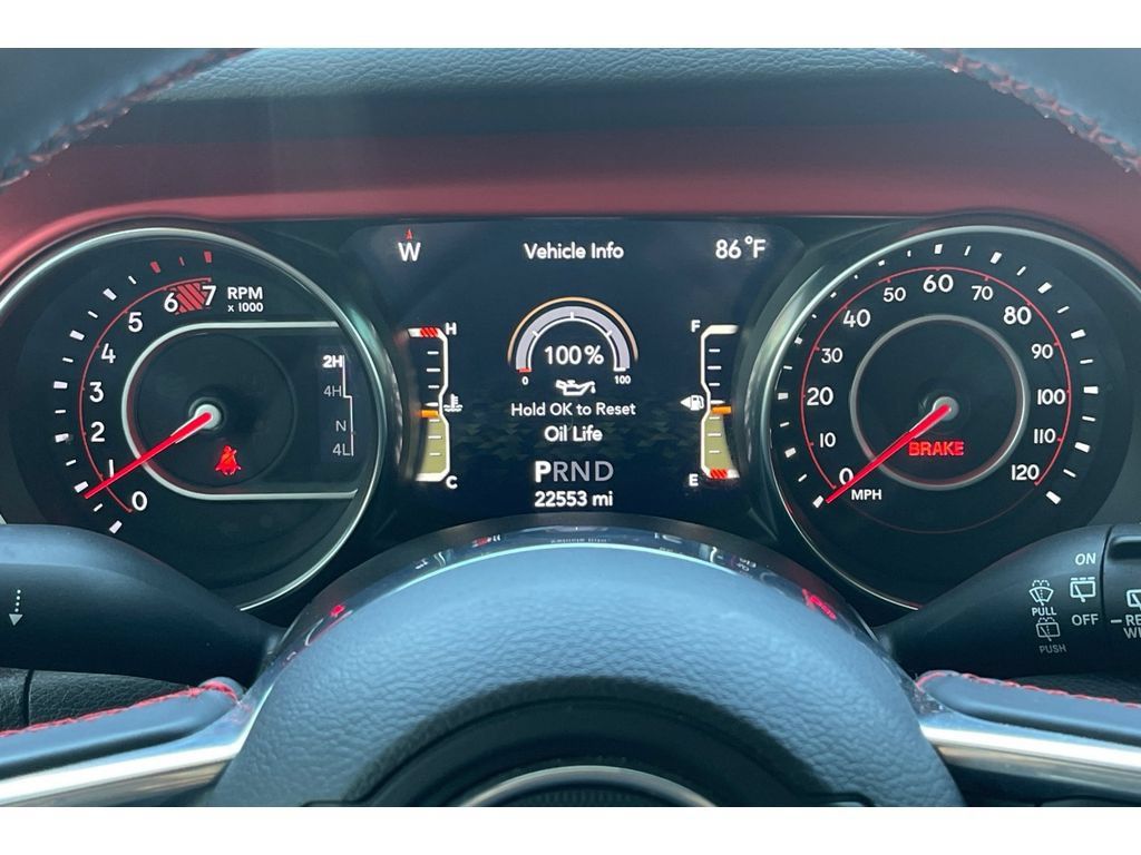 Used 2022 Jeep Wrangler Unlimited Rubicon AWD/4WD image 38