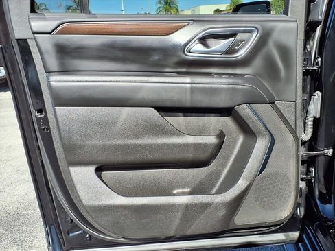 Used 2024 GMC Yukon XL SLE AWD/4WD image 22