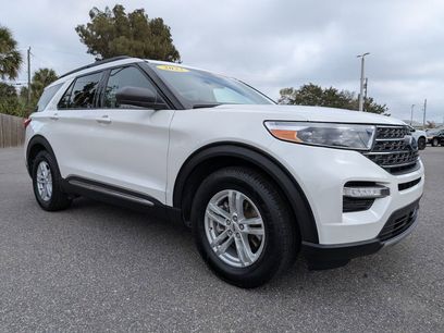 Certified 2022 Ford Explorer XLT w/ Equipment Group 202A