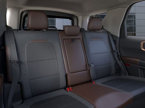 Used 2024 Ford Bronco Sport Outer Banks w/ Tech Package image 11