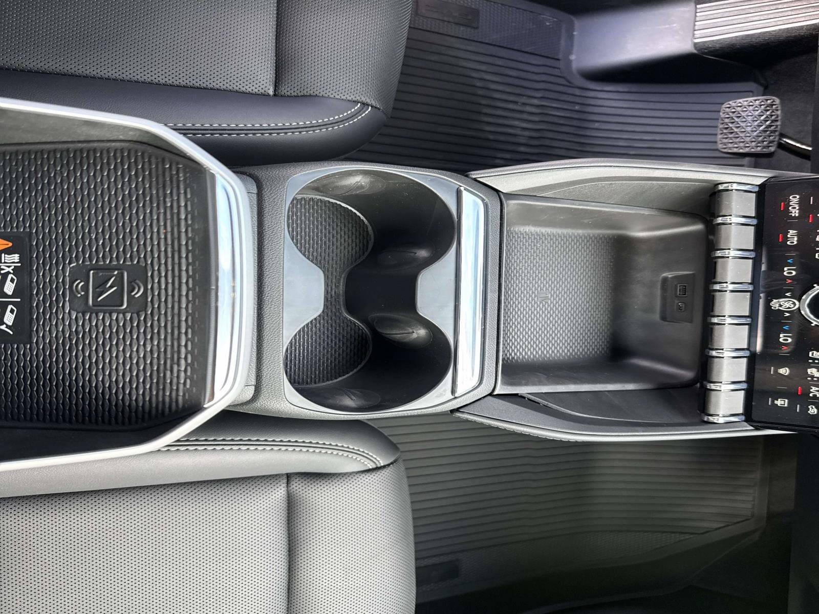 New 2027 GMC Terrain Elevation w/ Elevation Premium Package FWD image 29