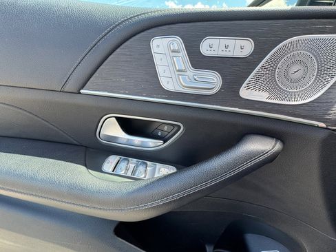 Certified 2020 Mercedes-Benz GLS 450 4MATIC image 31