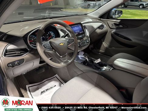 Used 2025 Chevrolet Malibu LT image 12