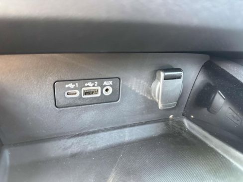 Used 2024 Nissan Altima 2.5 SV image 21
