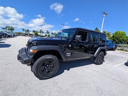Used 2020 Jeep Wrangler Unlimited Sport image 4