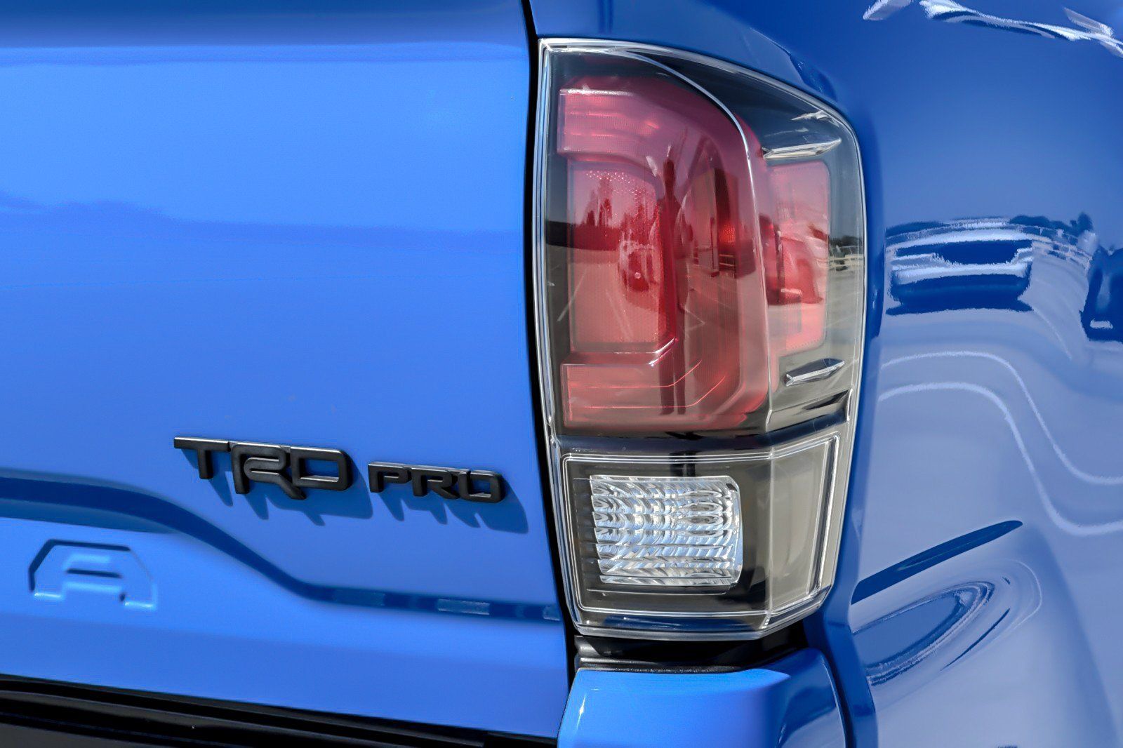 Certified 2019 Toyota Tacoma TRD Pro AWD/4WD image 26