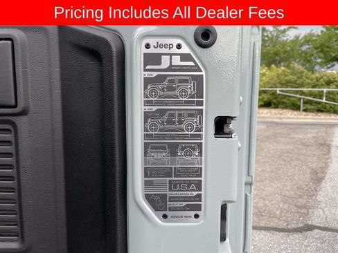 Used 2024 Jeep Wrangler Sport AWD/4WD image 15