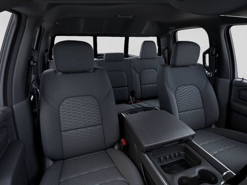 New 2026 RAM 1500 Express AWD/4WD image 18