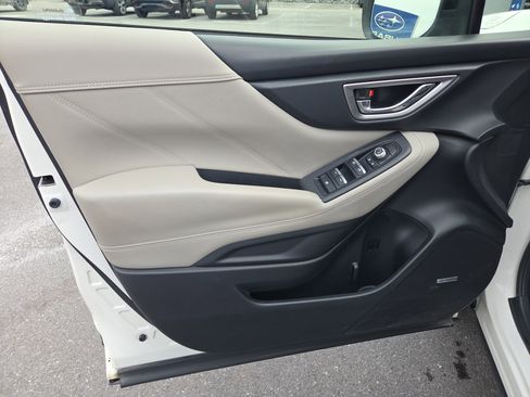 Used 2020 Subaru Forester Limited image 15
