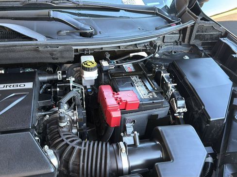 Used 2025 Nissan Rogue SV FWD image 35