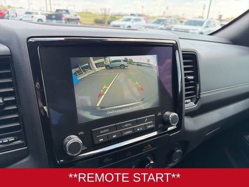 Used 2023 Nissan Frontier SV w/ Midnight Edition Package image 17