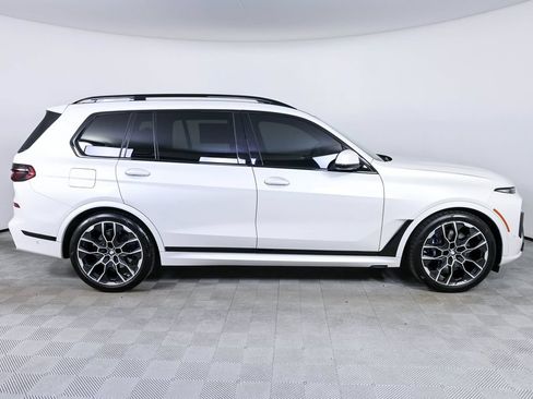Used 2023 BMW X7 xDrive40i w/ Executive Package AWD/4WD image 28
