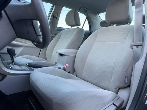 Used 2010 Toyota Corolla LE FWD image 5
