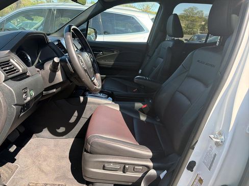 Used 2023 Honda Ridgeline Black Edition image 16