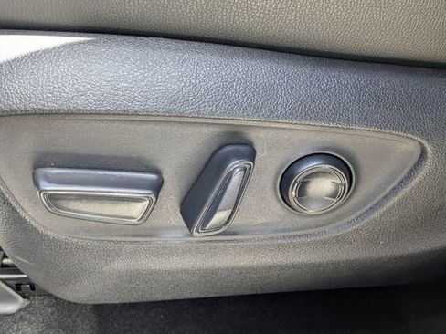 Used 2025 Toyota Grand Highlander FWD image 24