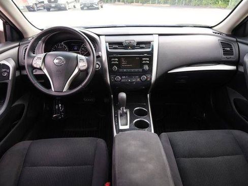 Used 2014 Nissan Altima 2.5 SV FWD image 19