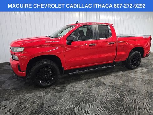 Used 2019 Chevrolet Silverado 1500 Custom w/ Custom Value Package AWD/4WD image 6