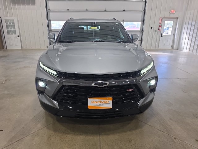Used 2025 Chevrolet Blazer RS AWD/4WD image 3