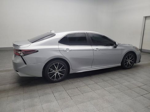 Used 2021 Toyota Camry SE image 10