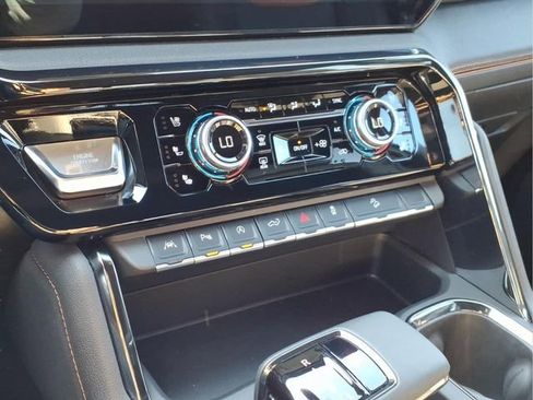 Certified 2024 GMC Sierra 1500 AT4 w/ Technology Package image 27