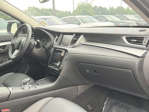 Used 2021 INFINITI QX50 Luxe w/ Cargo Package AWD/4WD image 17