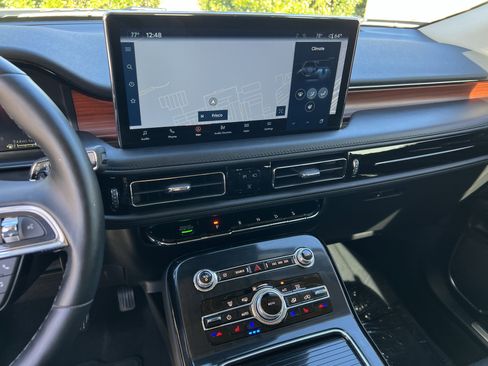 Certified 2022 Lincoln Nautilus Reserve w/ Equipment Group 201A image 22