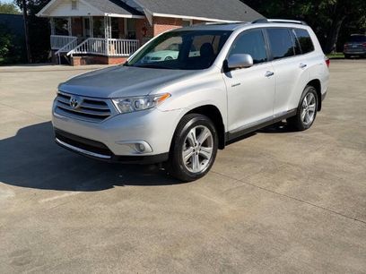 Used 2011 Toyota Highlander Limited w/ Tow Pkg