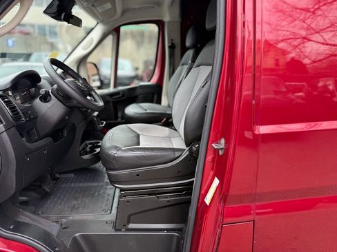 Used 2022 RAM ProMaster 2500 w/ Driver Convenience Group image 11
