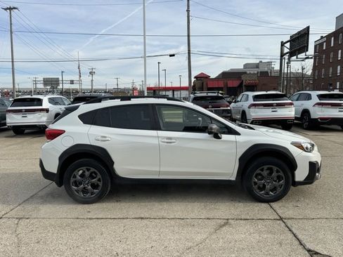 Used 2022 Subaru Crosstrek 2.5i Sport w/ Moonroof Package image 6