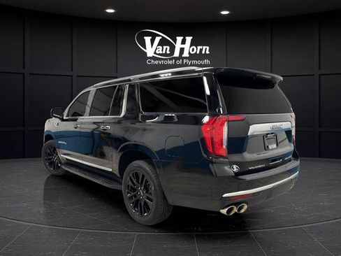 Used 2023 GMC Yukon XL Denali image 5