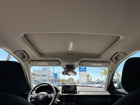 Used 2024 Honda Accord EX image 19
