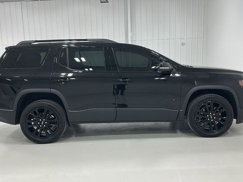 Used 2023 GMC Acadia SLE w/ Driver Convenience Package image 7