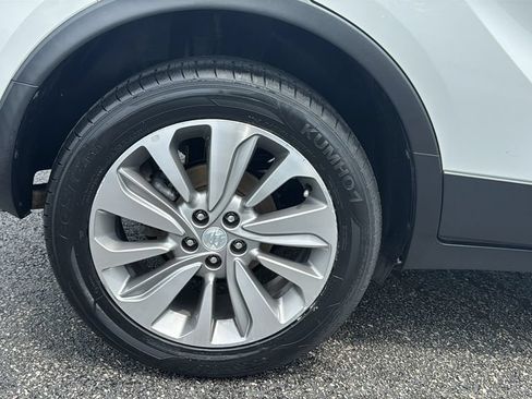 Used 2020 Buick Encore Preferred FWD image 8