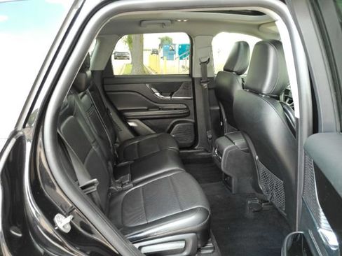 Used 2022 Lincoln Corsair AWD image 24