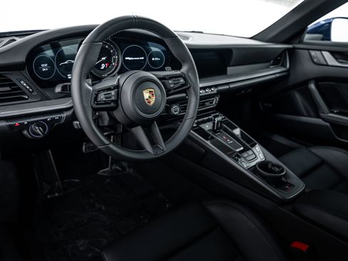 Certified 2022 Porsche 911 Carrera 4S image 4