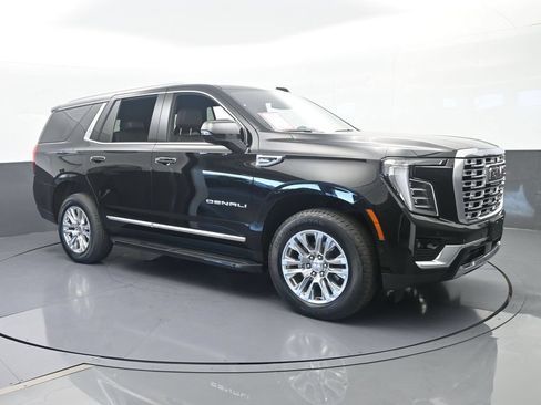 Used 2025 GMC Yukon Denali AWD/4WD image 8