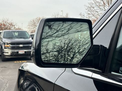 Used 2018 GMC Yukon Denali w/ Open Road Package image 10