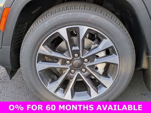 New 2025 Jeep Grand Cherokee Overland w/ Adv Protech Group III image 32