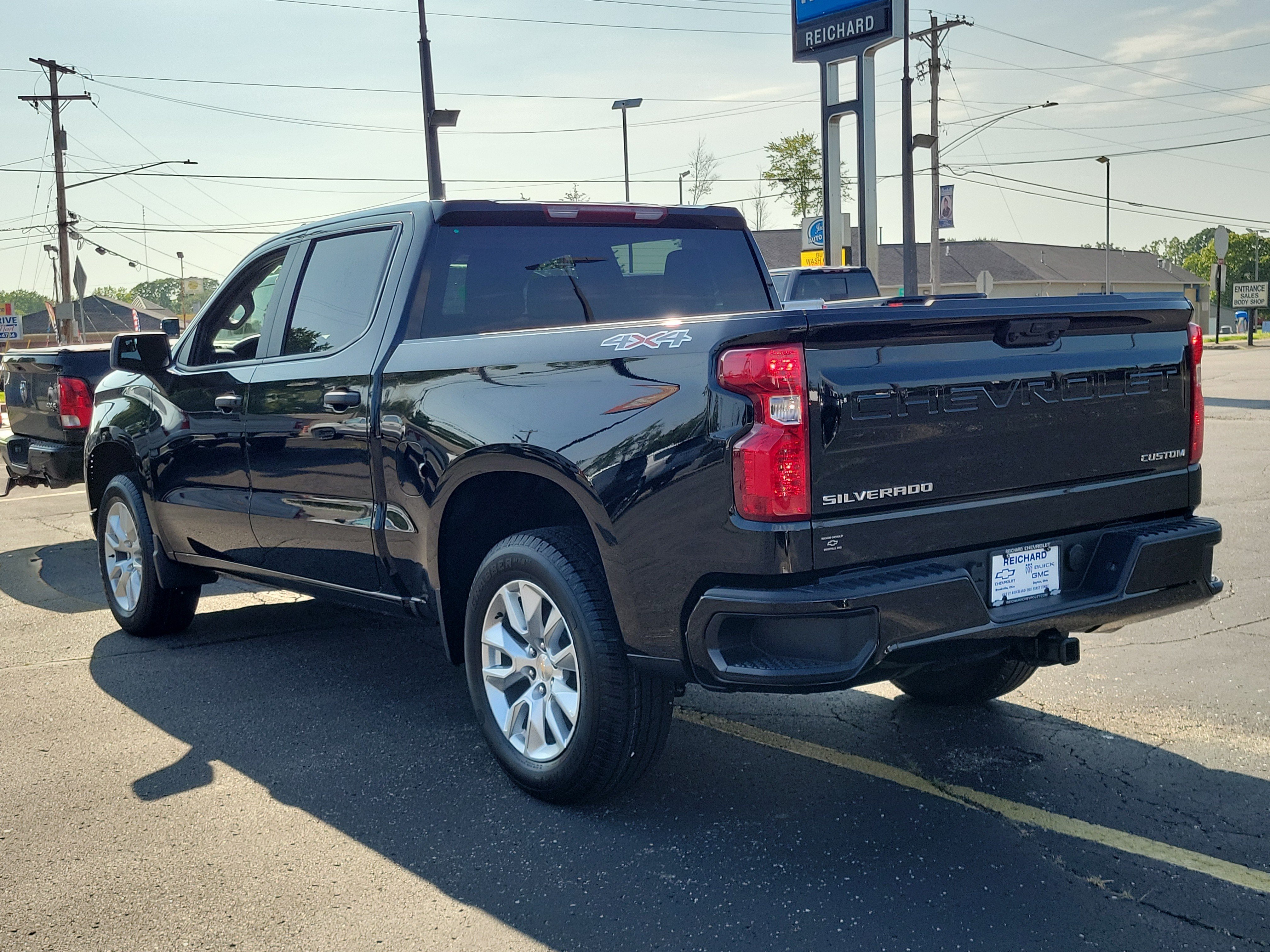 Used 2026 Chevrolet Silverado 1500 Custom AWD/4WD image 3