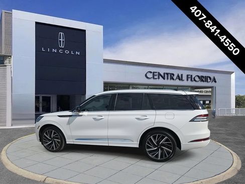 New 2025 Lincoln Aviator Black Label AWD/4WD image 7