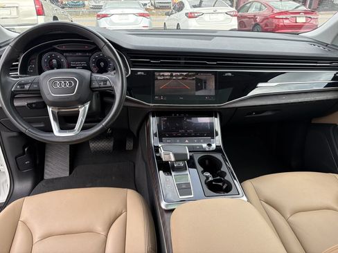Used 2021 Audi Q7 3.0T Premium w/ Convenience Package AWD/4WD image 13
