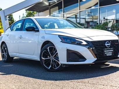 Used 2025 Nissan Altima 2.5 SR
