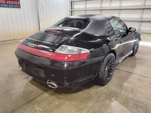 Used 2005 Porsche 911 Carrera 4S AWD/4WD image 3