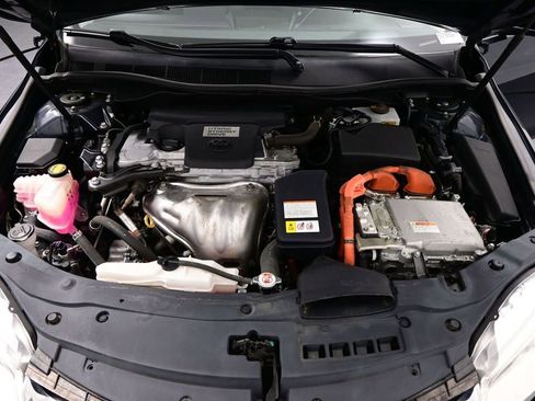 Used 2017 Toyota Camry Hybrid FWD image 25