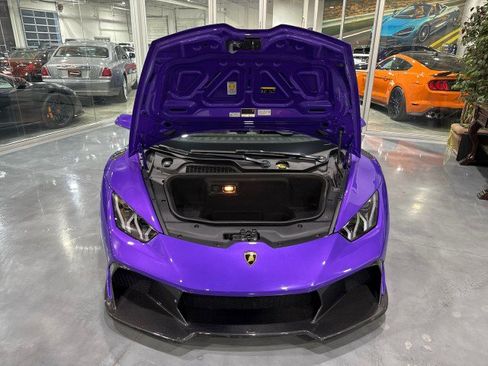 Used 2017 Lamborghini Huracan LP 610-4 image 21