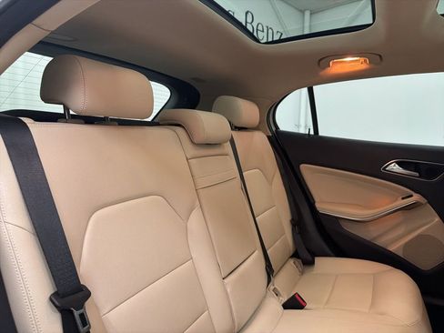 Certified 2015 Mercedes-Benz GLA 250 4MATIC image 26