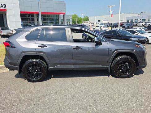 Used 2025 Toyota RAV4 XLE w/ Convenience Package FWD image 14