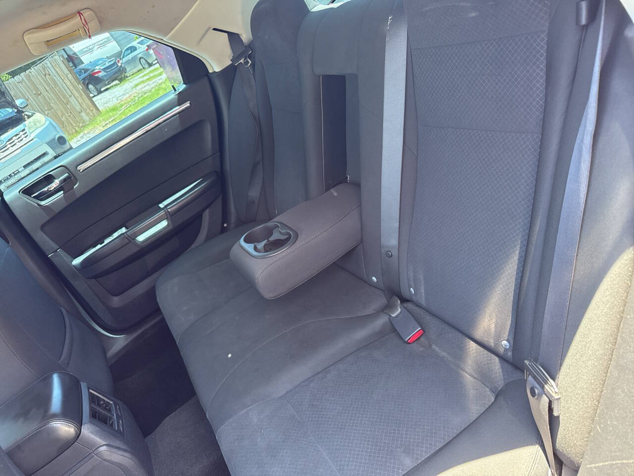 Used 2009 Chrysler 300 LX RWD image 11